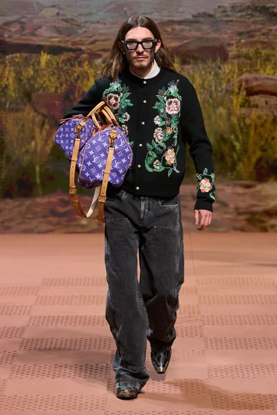 Look 74